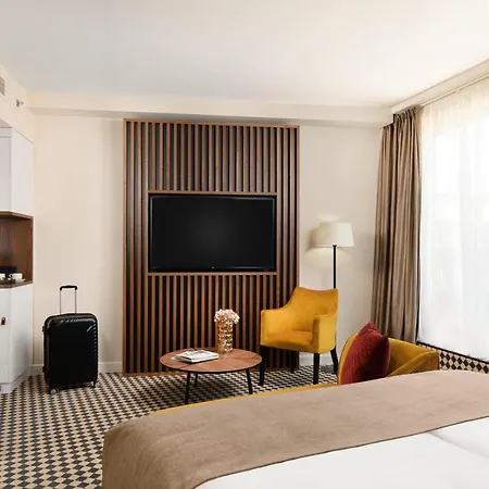 Hotel Grand 4*