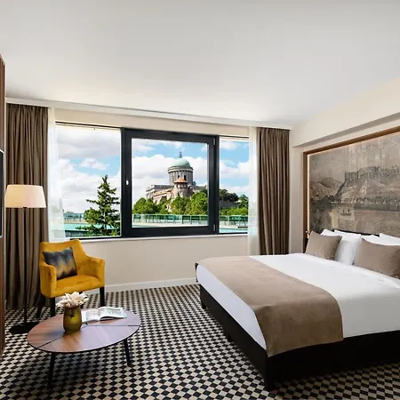 Hotel Grand 4*