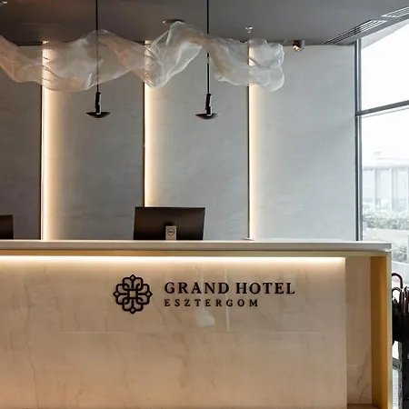 Grand エステルゴム